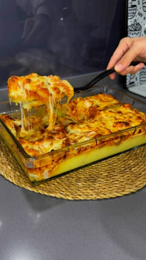 Purée de pommes de terre avec poulet sauté