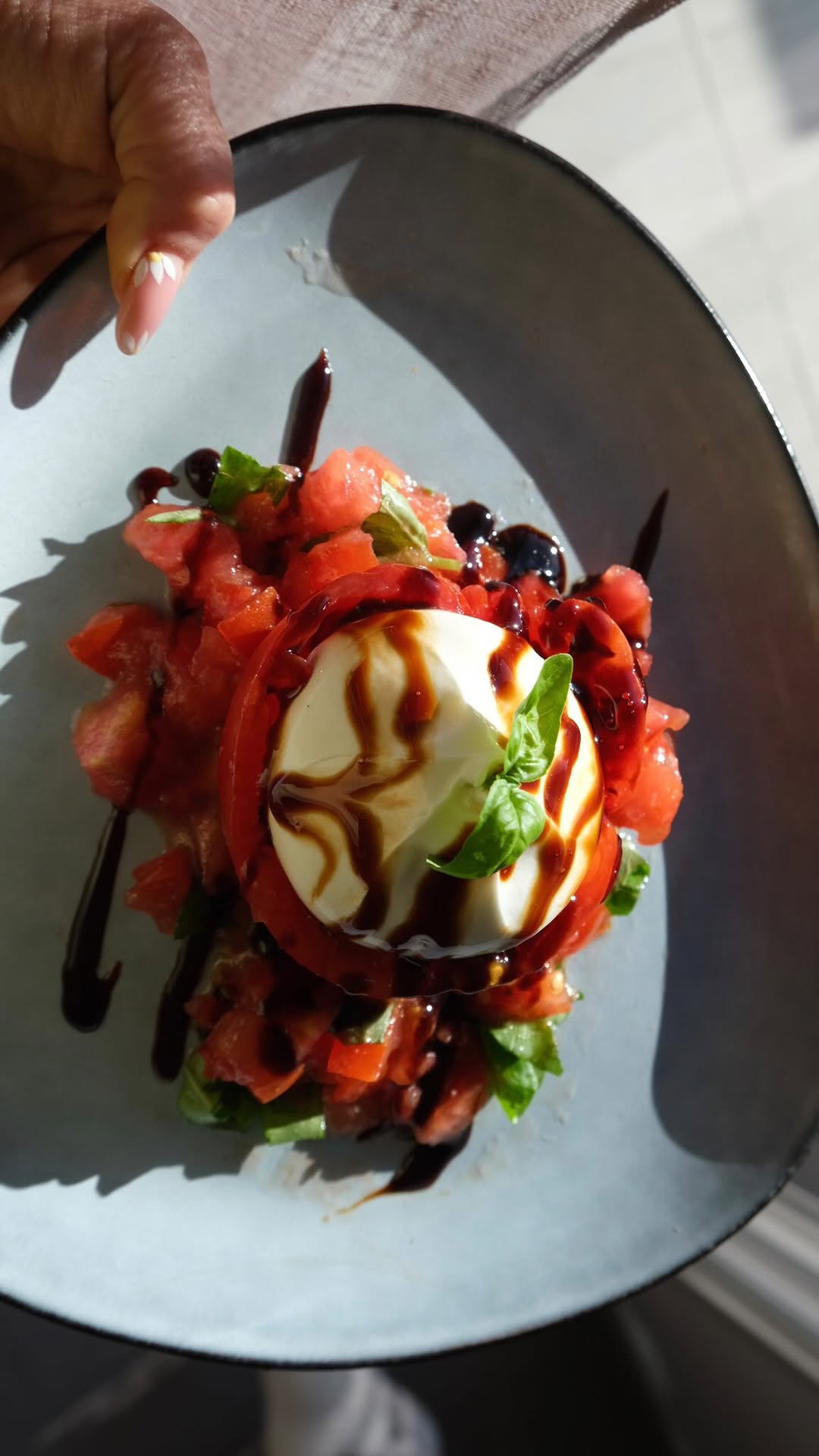 Tartare de tomates à la burrata